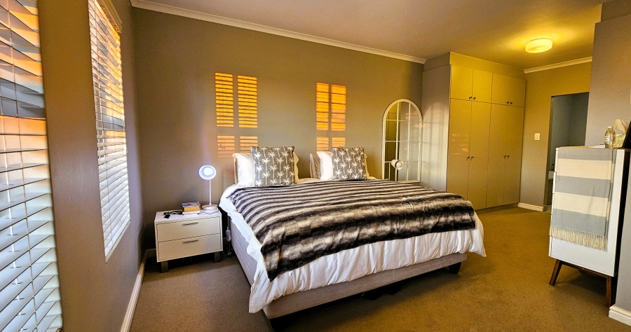 4 Bedroom Property for Sale in Myburgh Park Western Cape